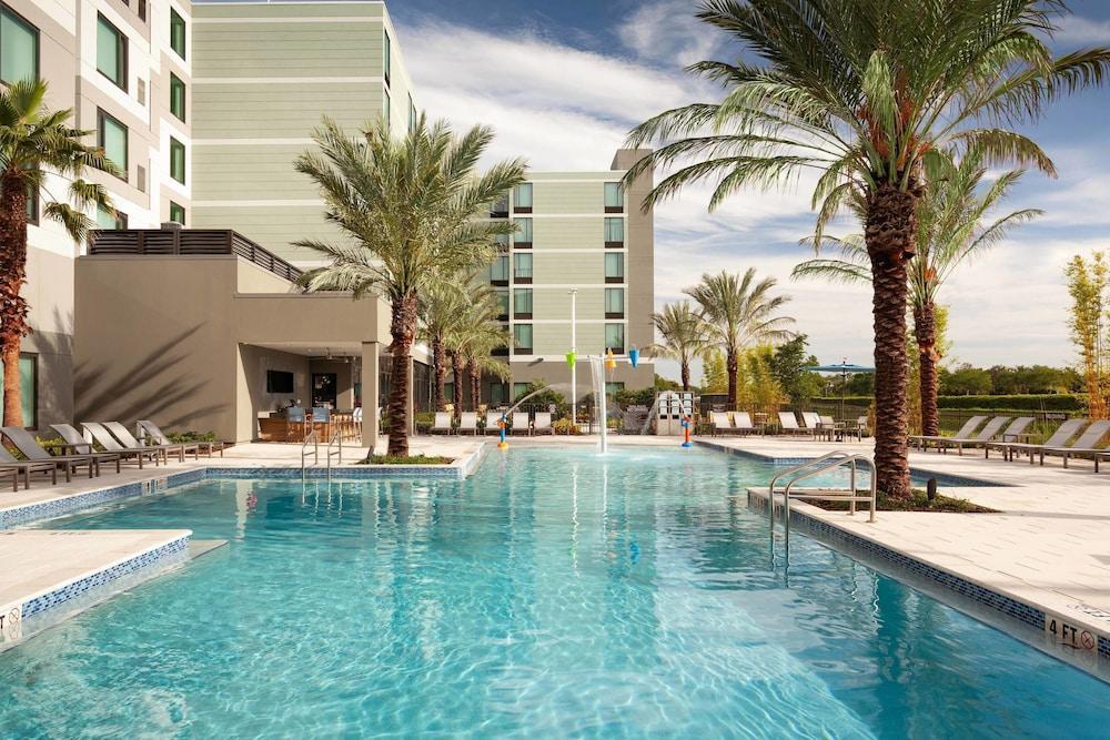 Springhill Suites By Marriott Orlando At Millenia Exterior foto