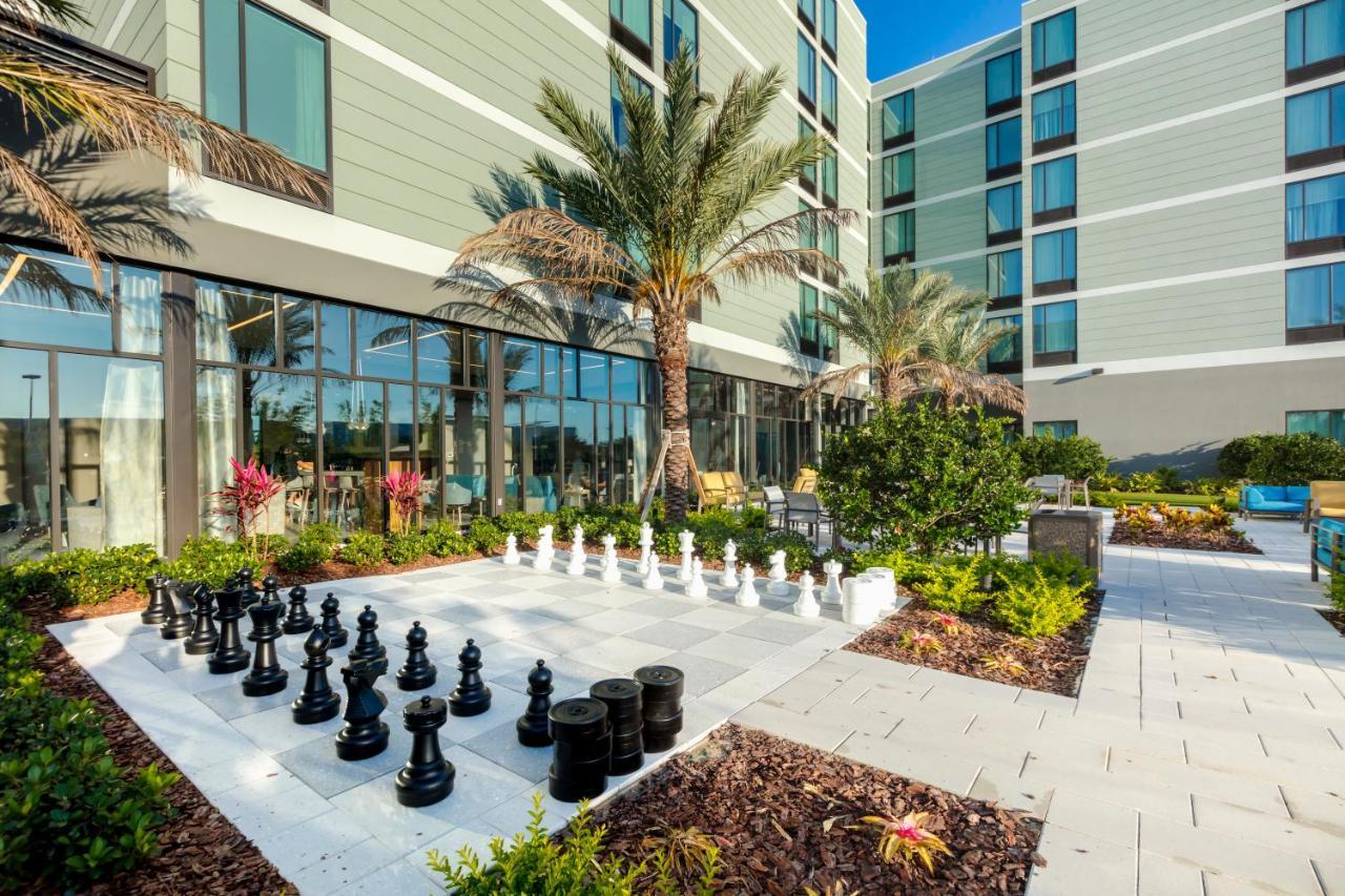 Springhill Suites By Marriott Orlando At Millenia Exterior foto